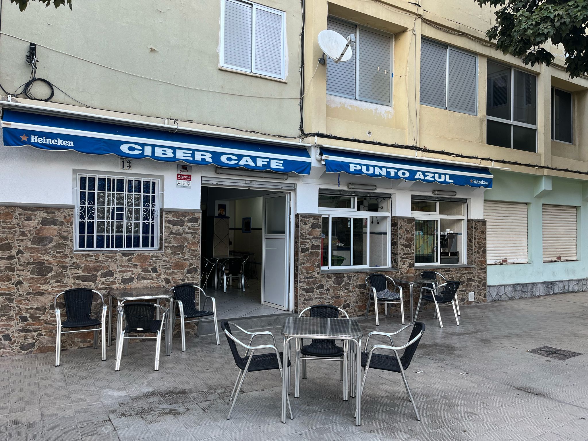 Exterior de Ciber Café Punto Azul, donde puedes celebrar eventos